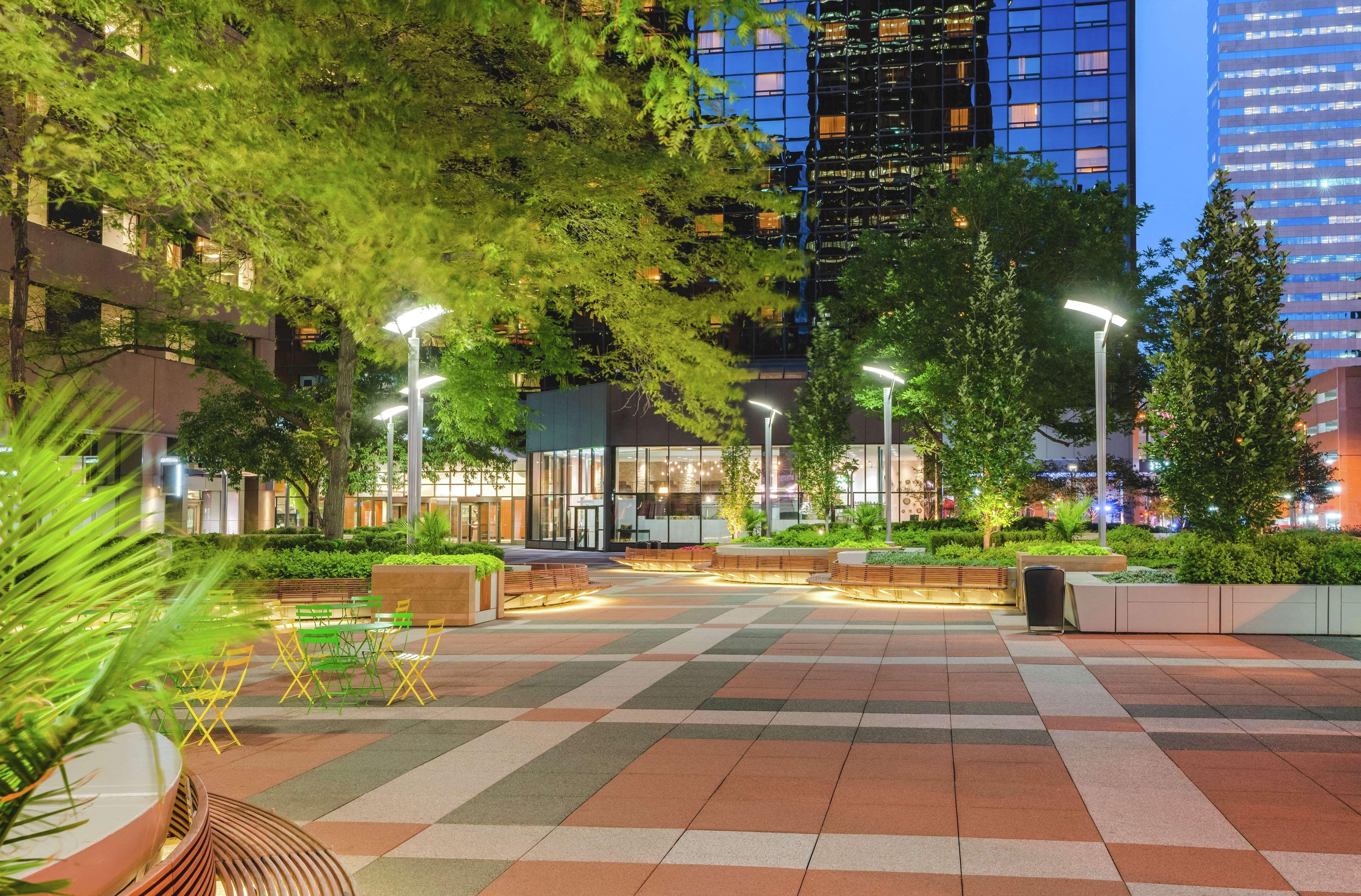 Hilton Denver City Center Экстерьер фото