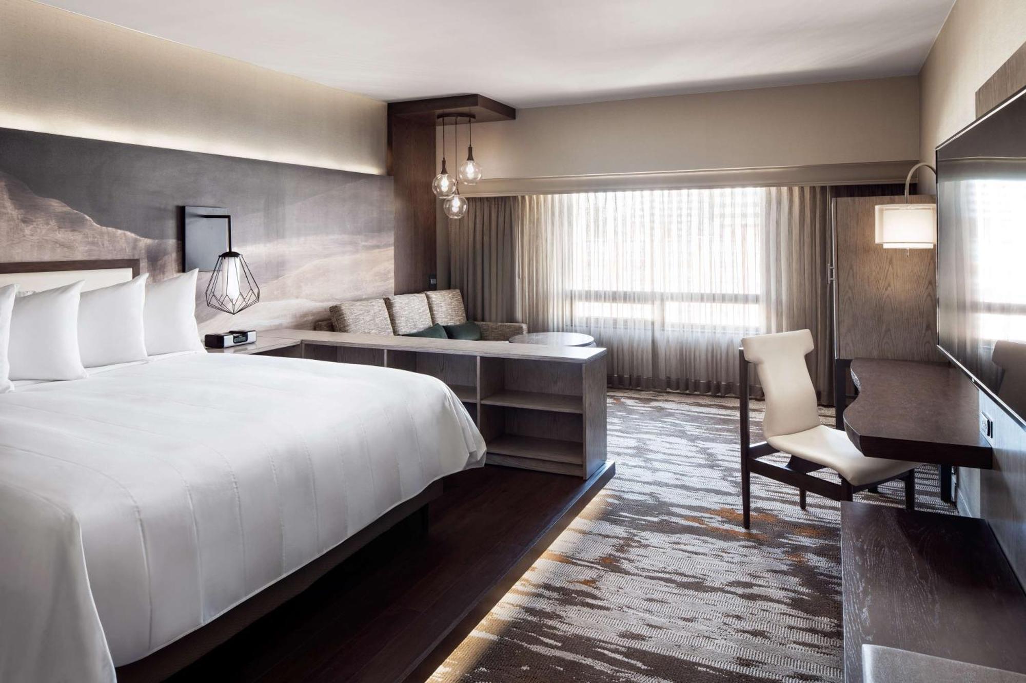 Hilton Denver City Center Экстерьер фото