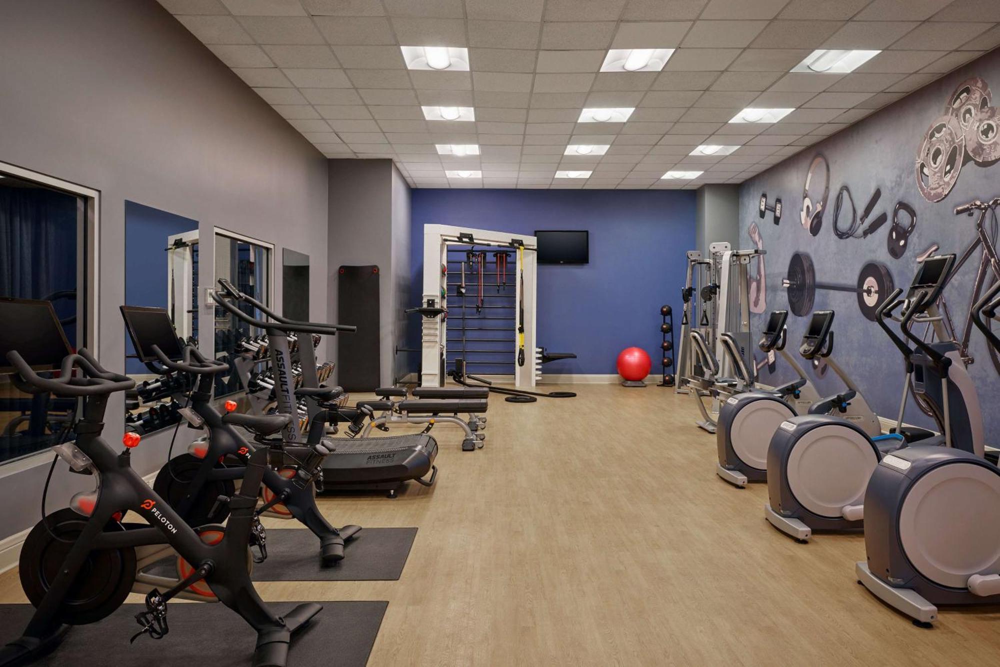 Hilton Denver City Center Экстерьер фото