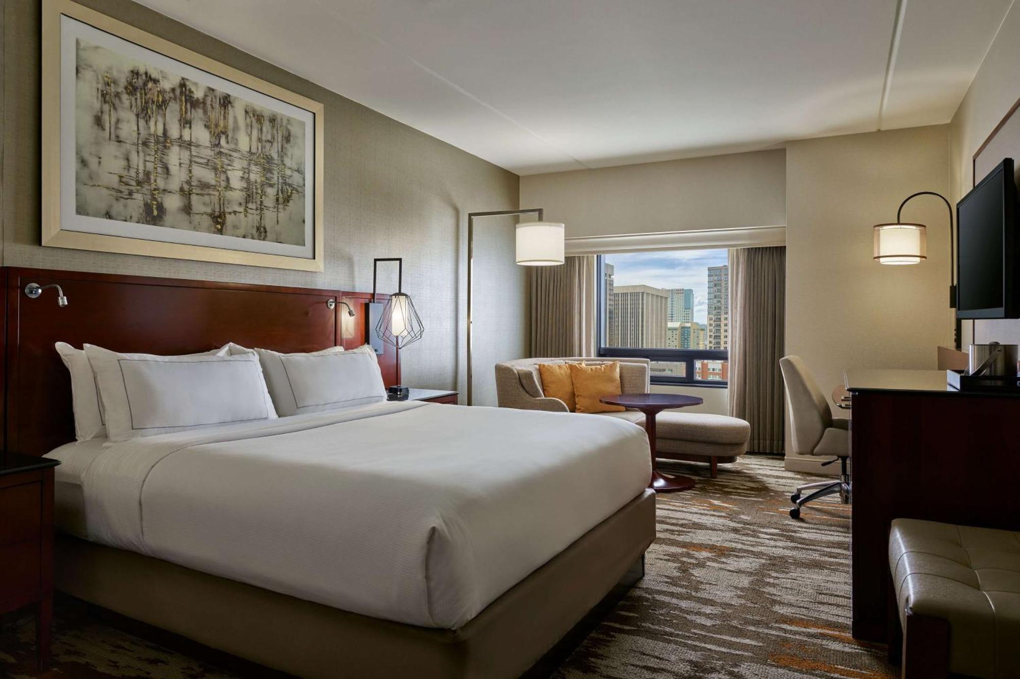 Hilton Denver City Center Экстерьер фото