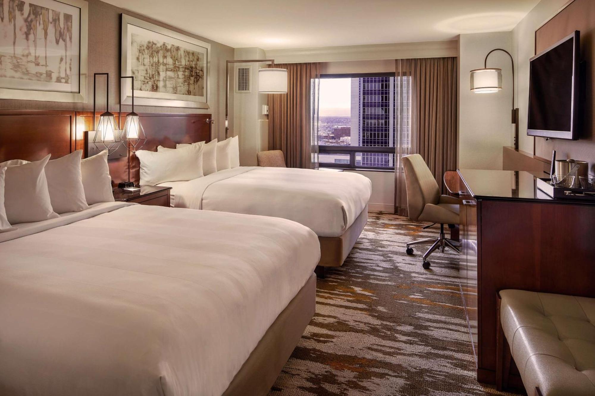 Hilton Denver City Center Экстерьер фото