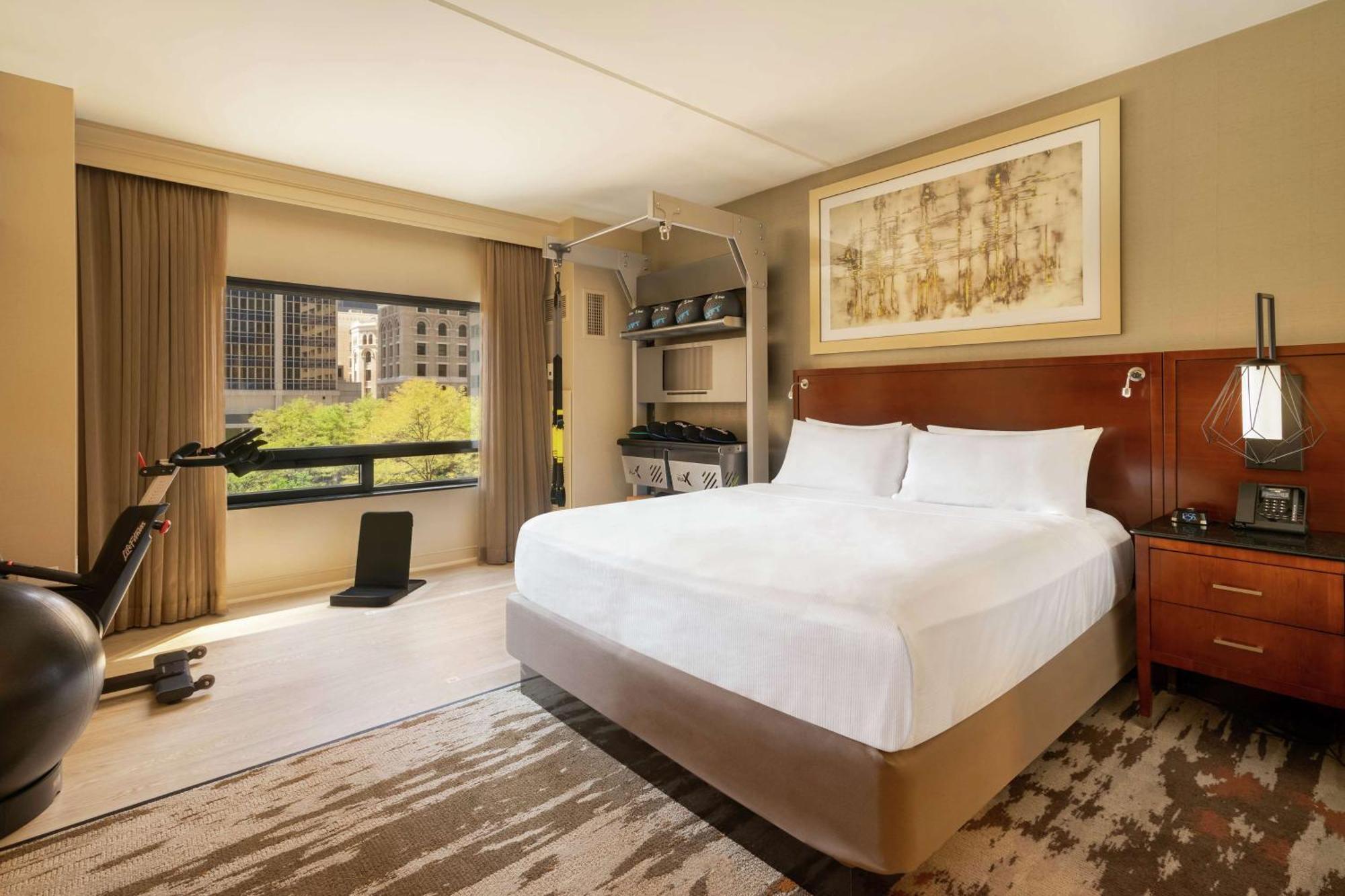 Hilton Denver City Center Экстерьер фото