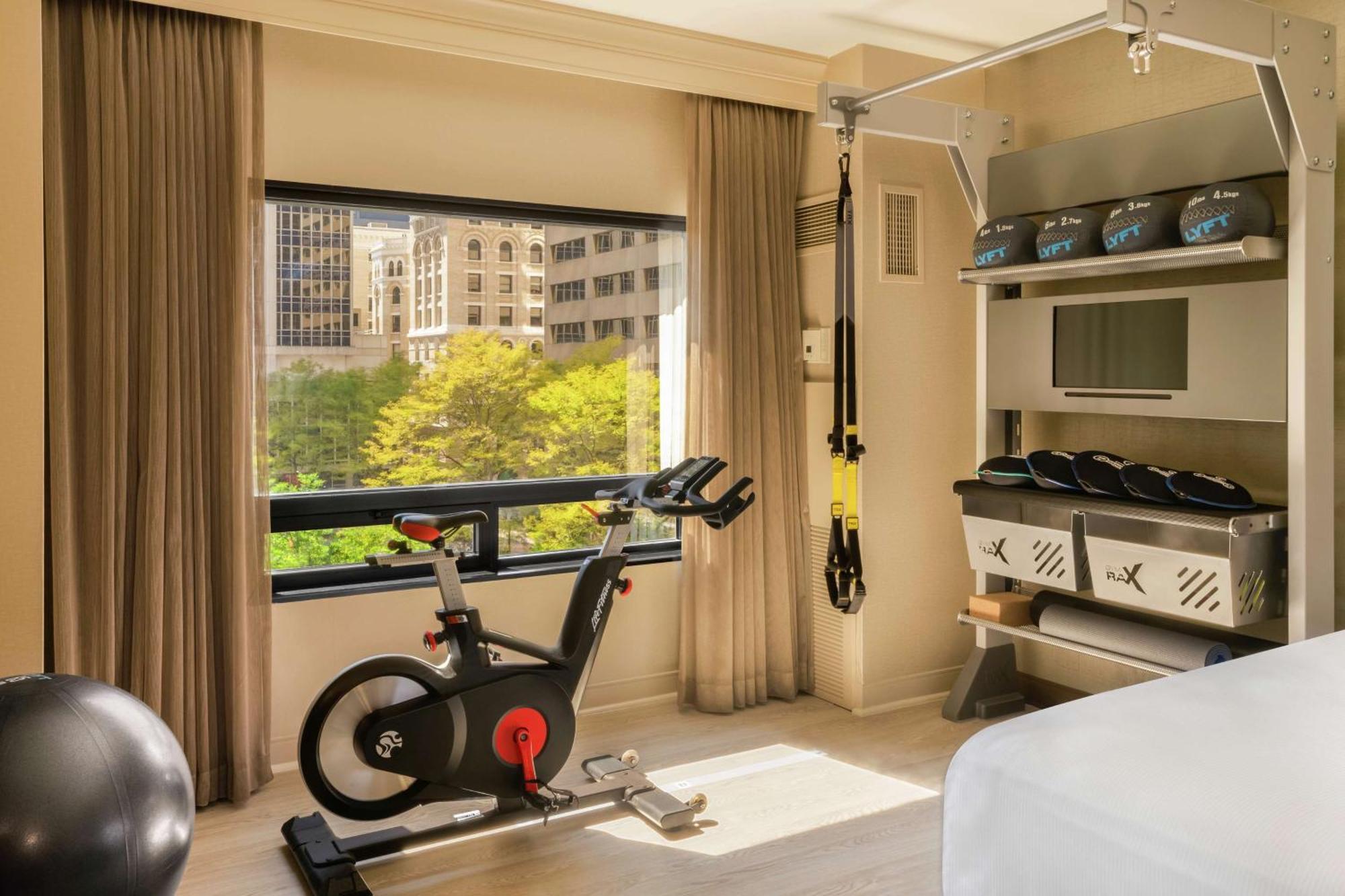 Hilton Denver City Center Экстерьер фото