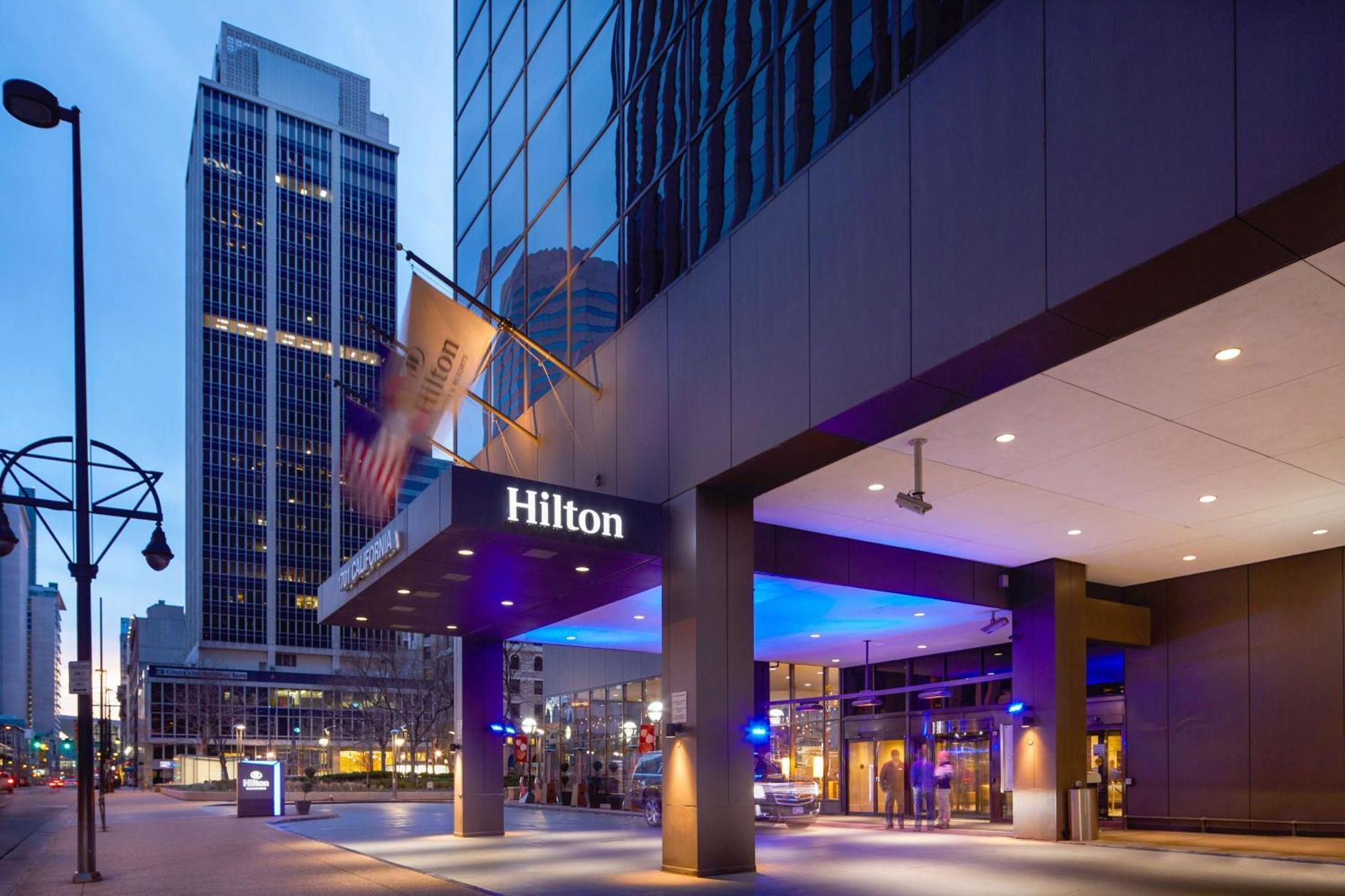 Hilton Denver City Center Экстерьер фото